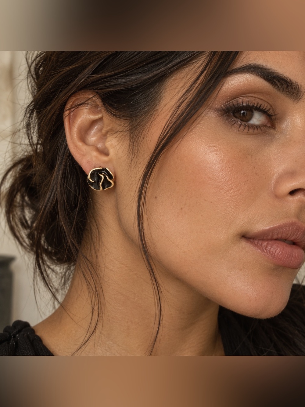 2/$30🌵 Black Enamel Rose Stud Earrings Gold Tone Floral Statement Jewelry NEW